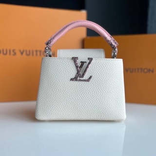 กระเป๋าตังค์Louisvuitton capuchin handle bag size MINI Limited seasional ✅  🎁🎁🎁