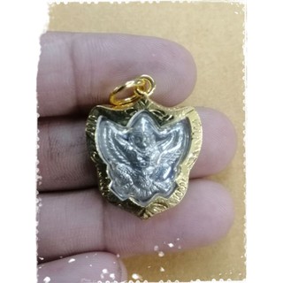 จี้พญาครุฑ​องค์จิ๋ว หลัง​ ร.5  เลี่ยมกรอบทองไมครอน