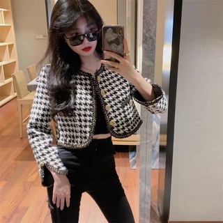 💥🌟เสื้อแจ็คเก็ตแขนยาวผ้าลายชิโนริ  กระดุมหน้า กระเป๋าคู่ด้านหน้าแต่งขอบเปียรอบตัว👚💕