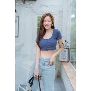 เสื้อครอปกระดุมหน้า แขนสั้น แต่งกระดุม ครอปเก๋ น่ารัก ผ้ายืดใส่สบายไม่ร้อนนะ ผ้าร่องเล็ก
