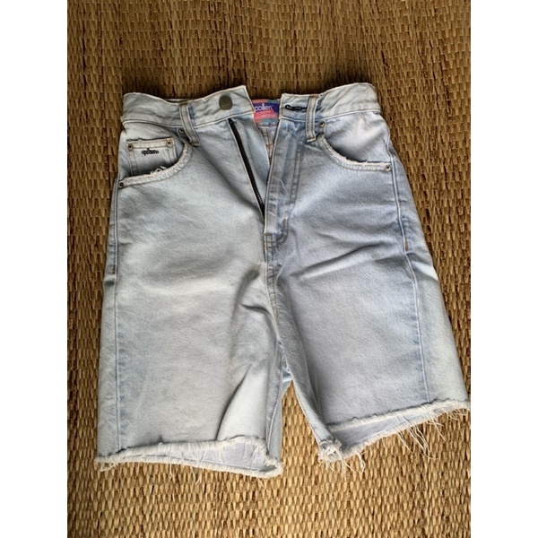 ส่งต่อ Pollen Jeans ขาสั้น BB01