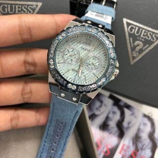 นาฬิกาGuess สายหนังเเท้ ตัวเรือนสวย สินค้ามีพร้อมส่งเลยค้าบบ