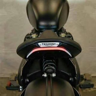 [H]ชุดไฟท้ายแบบมีไฟเลี้ยวในตัว NRC สำหรับTriumph Bobber(ส่งฟรี)