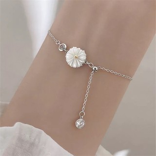 Daisy in love bracelet สร้อยข้อมือดอกเดซี่