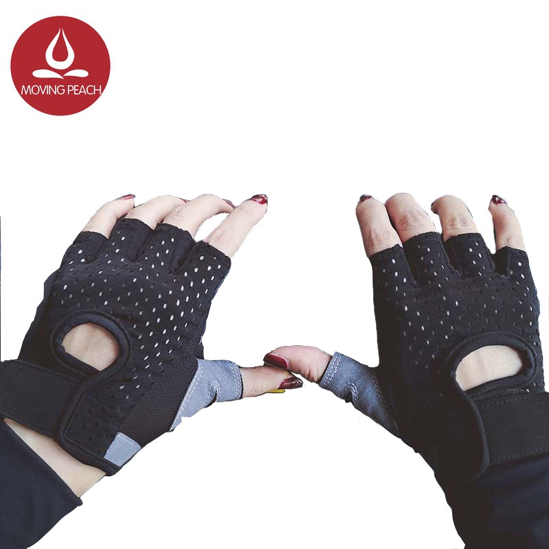 moving peach ถุงมือกันลื่นสำหรับเล่นกีฬา