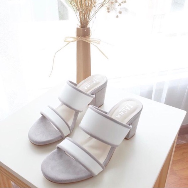 รองเท้าbrand Tacha size 38