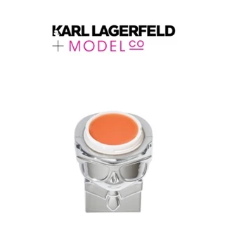 Karl Lagerfeld + Model co - LIPBALM PINK/SILVER CASE ลิปบาล์ม 6 g. (Lot17/10/25