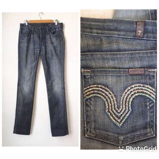 7 for all mankind jeans  Size 28 เอววัดจริง 32 นิ้ว ผ้ายีนส์ยืดนิดหน่อย ใหม่กริ๊บสีเข้มกว่าในรูปค่ะ