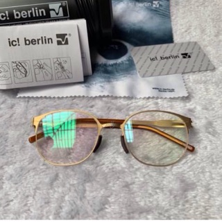 กรอบ ic berlin  ทรงกลม