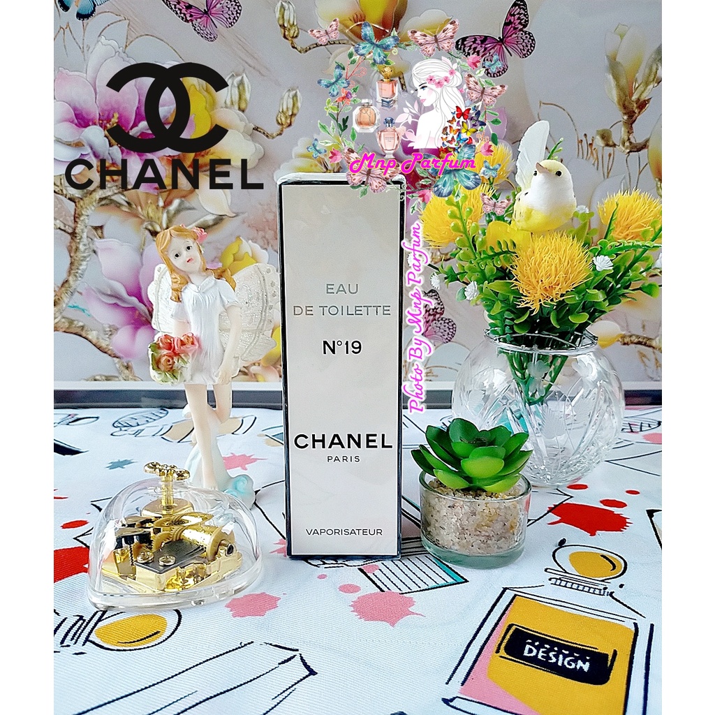 Chanel N°19 Eau De Toilette For Women Vintage Very Rare 100 ml. ( กล่องซีล )..