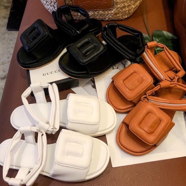 รองเท้ารัดส้น #BOYY งานบอย งานฮิต