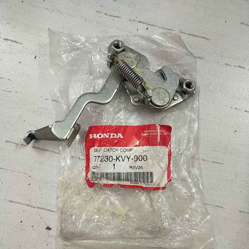 ล็อคเบาะหลังผีเสื้อ Honda Click 110i 110i