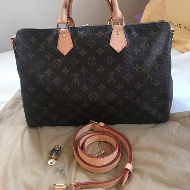 กระเป๋า Louis Vuitton Speedy 35” ของแท้ มือ2