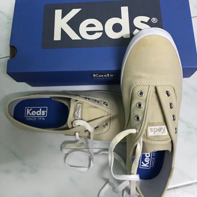 รองเท้า keds