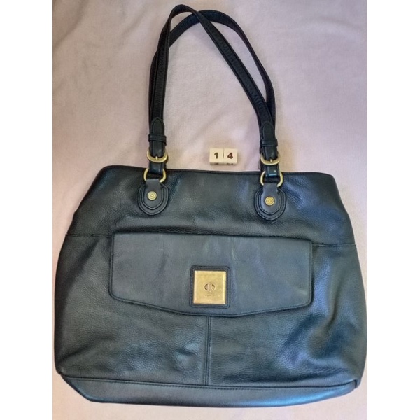 กระเป๋าสะพายหนังแท้สีดำdkny