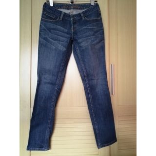 กางเกง  levis. ผู้หญิง  ไซร์  26   ค่ะ