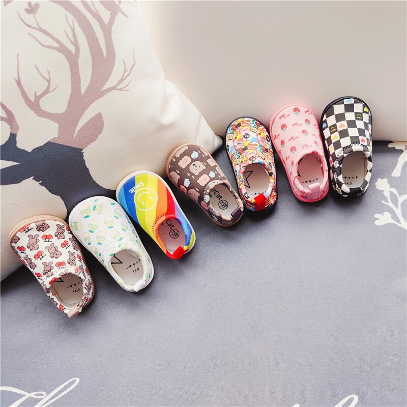 พร้อมส่งจากไทย (73-84) รองเท้าหัดเดิน (ไม่ใส่กล่องเพื่อประหยัดค่าส่ง)