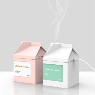 เครื่องพ่นไอน้ำ milkbox humidifier
ไอเท็มน่ารักจากแบรนด์ bcase