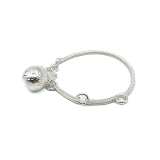 DSP สร้อยข้อมือเงินชาร์มกระดิ่งตอกลาย ขีดขาว เงินแท้ 92.5% : DSP 925 Sterling Silver Bell charm Bracelet [CS0098-1]