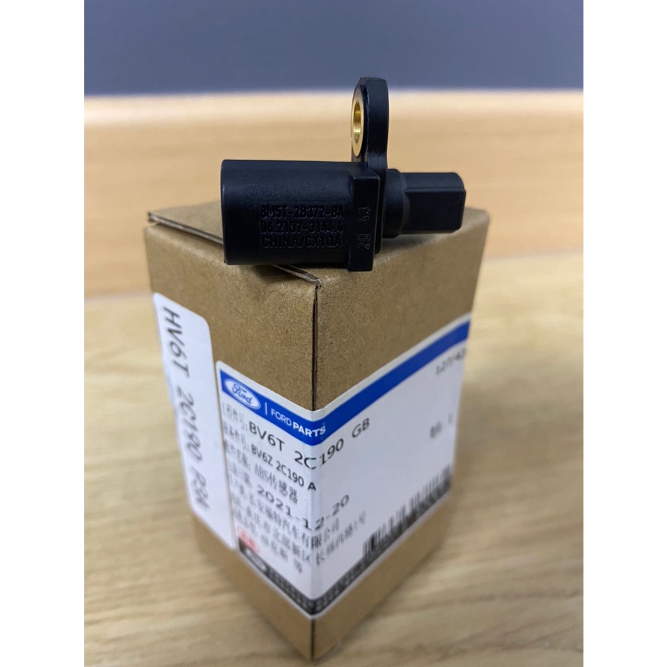 ABS SENSOR FRONT RIGHT/LEFT FORD KUGA , FOCUS 2009 - 2013 [ BV6T-2C-204FB / 8M5T-2B-372AA ]