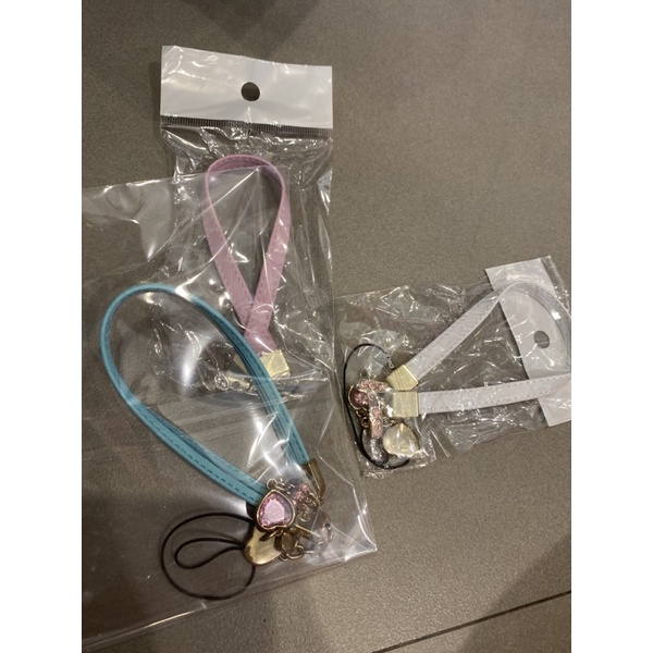พร้อมส่ง สายคล้องมือ คล้องกล้องหรือกุญแจต่างๆได้ รุ่นเพชร ราคา ถูกที่สุด ดีลบีเคเค แกลเลอรีภาพที่ 3