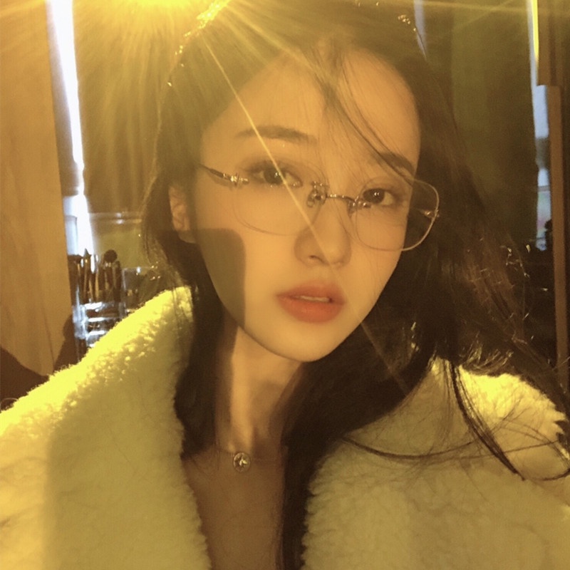 Lcyy แว่นตาป้องกันแสงสีฟ้าไร้ขอบสำหรับผู้หญิง/2024 สไตล์ล่าสุด-0 °-600 °