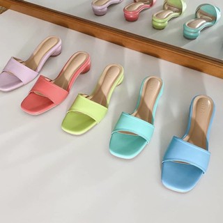 Mero sandals รองเท้าแตะสวม ส้นกลม พร้อมส่ง กดสั่งได้เลยนะคะ (Wila shoes)