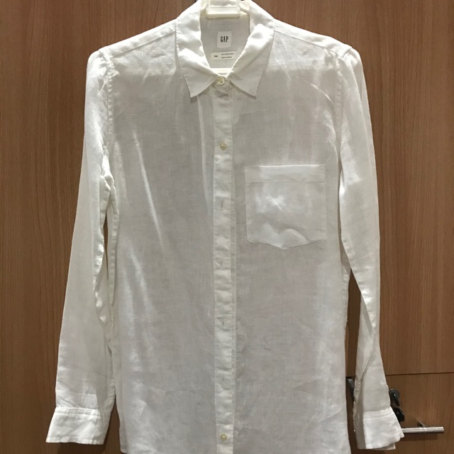 เชิตขาว GAP Boyfriend Shirt