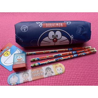 ชุดเซ็ต กระเป๋าดินสอ ลาย Doraemon (โดเรม่อน) พร้อมดินสอไม้ กบเหลาดินสอ และไม้บรรทัด