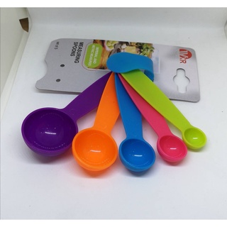 ชุดช้อนตวงพลาสติก มีด้ามจับ 5 ขนาด สำหรับทำขนมและอาหาร Measuring Spoons Set of 5 ใช้ดี ช้อนตวง