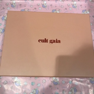 Cult gaia กล่องใส่กระเป๋า กล่องแบรนด์เนม