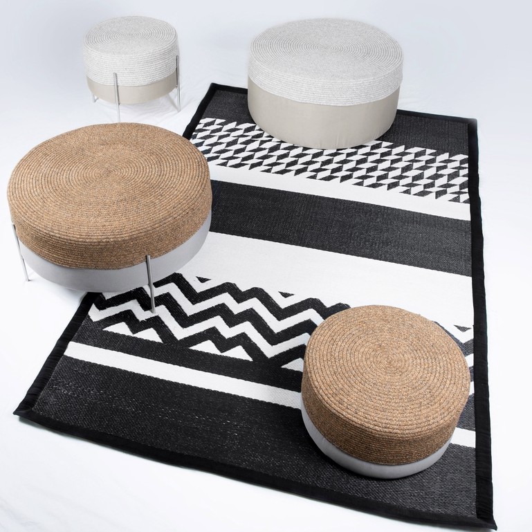 PDM เสื่ออเนกประสงค์ ลาย Katve (Black &White) Size M 150x240 cm