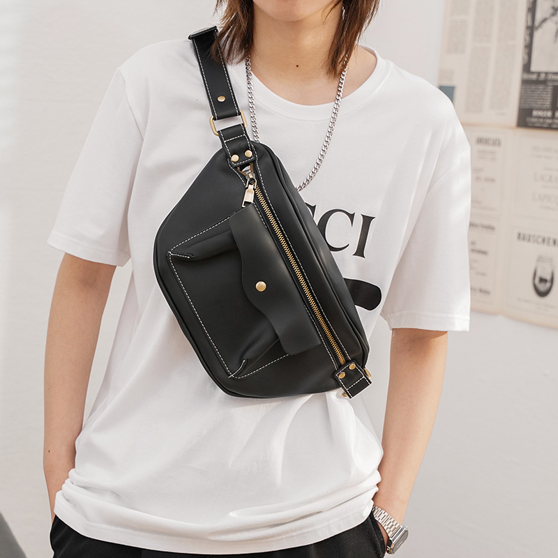 【青年包】New retro leather chest bag Korean version of the shoulder bag