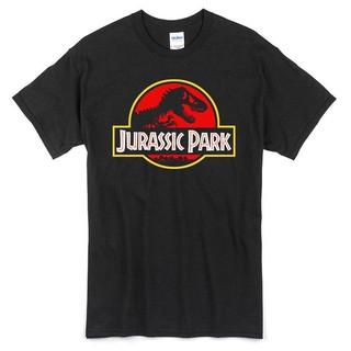 เสื้อยืดโอเวอร์ไซส์ผู้ชายเสื้อยืด Men T Shirt แฟชั่น Juric Park ครบรอบ 25 ปีเสื้อยืดของ Juric World BlackS-3XL
