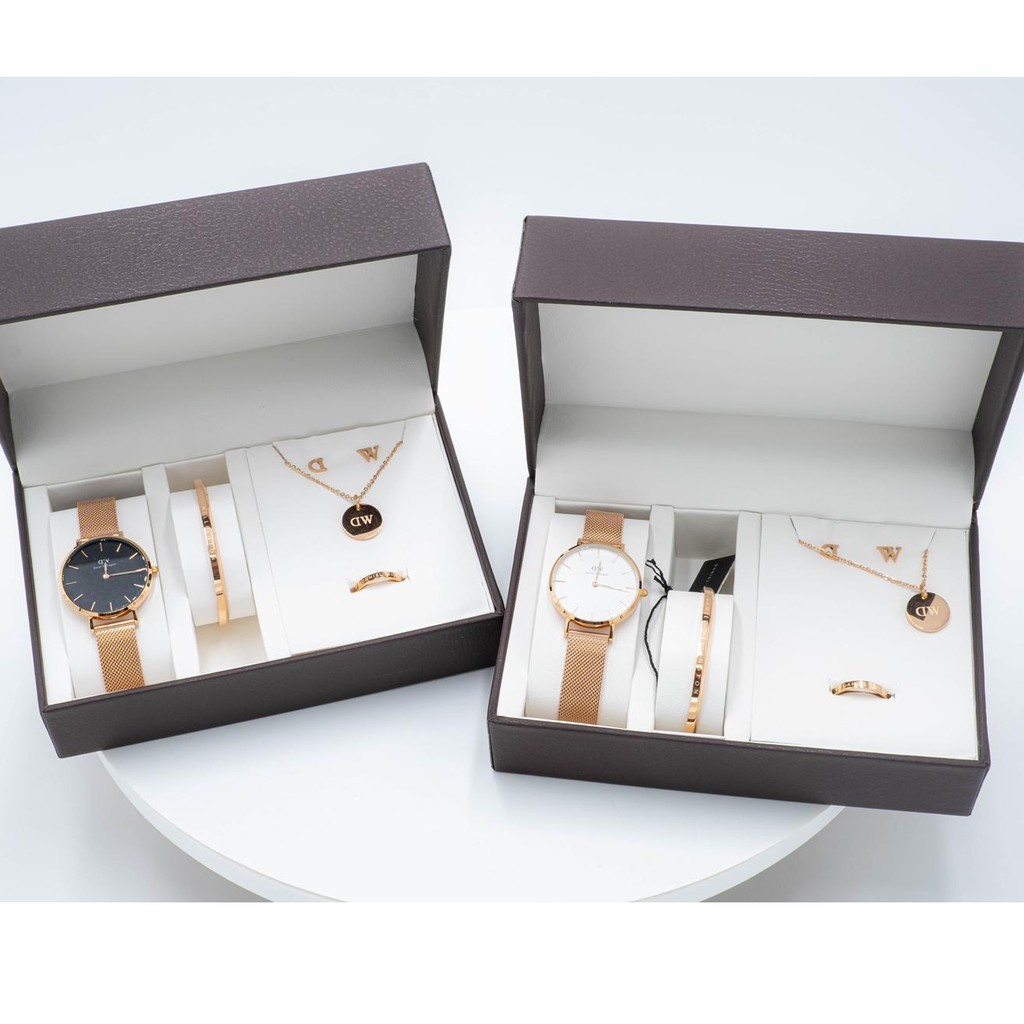 DANIEL WELLINGTON รุ่น SETRED-DW00100163 นาฬิกาแบรนด์เนม นาฬิกาผู้หญิง นาฬิกา ผู้ชาย สายสแตนเลส OWD236