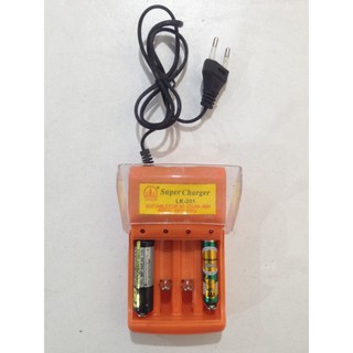 ที่ชาร์จถ่านชาร์จ AA AAA หรือ แบตเตอรี่ 1.5V Super Charger LK-201 NI-CD / NI-MH Battery Charger