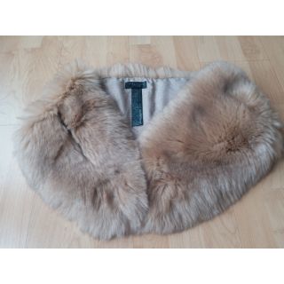 Used!! ผ้าพันคอขน Fur -Zara แท้ size M