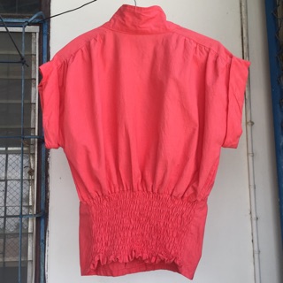 เสื้อเชิ้ตสม็อคข้างหลัง