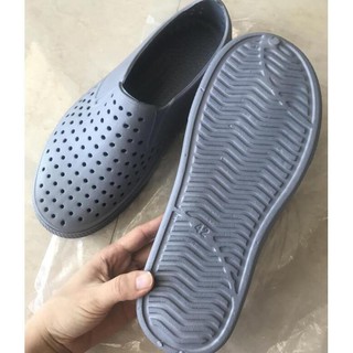 รองเท้าผ้าใบยาง ไฟล่อน แบบสวม เนื้อนิ่ม ใส่สบาย ราคาถูก Slip-ons รองเท้าผู้ชาย กันน้ำ women sandals size 36-45