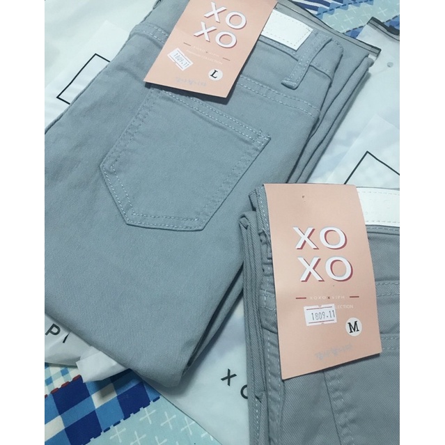 กางเกงทรงกระบอกเล็กป้ายxoxo สีbaby blue สวยมาก กางเกงผ้ายืด