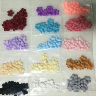ดอกไม้ผ้า ขนาด 2cm แพคละ155(200ดอกต่อแพค) เลือกสี ทักสั่งในแชท คะ