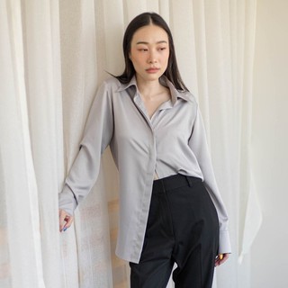 TIYA BARE SHIRT เสื้อเชิ้ตเสื้อทำงานแขนยาวผ้า silky ผ้านิ่มสบาย ใส่แล้วไม่ร้อน สี GREY