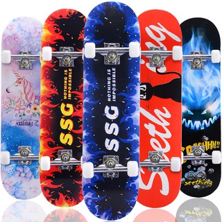 สเก็ตบอร์ด สเก็ตบอร์ด 4ล้อ Skateboard สเก็ต  แฟชั่นสเก็ตบอร์ด สเก็ตบอร์ดผู้ใหญ สเก็ตบอร์ดมืออาชีพ รูปแบบสุ่ม