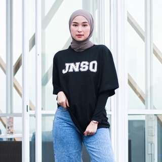 [S-5XL] เสื้อยืด พิมพ์ลาย JNSO TEXT JINISO OVERSIZE BRANDED TEE พรีเมี่ยม สําหรับผู้หญิง