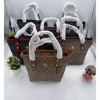 กระเป็าสะพาย ผญ coach สินค้าแนะนำยอดนิยม ขนาด8นิ้ว สต๊อกพร้อมส่ง