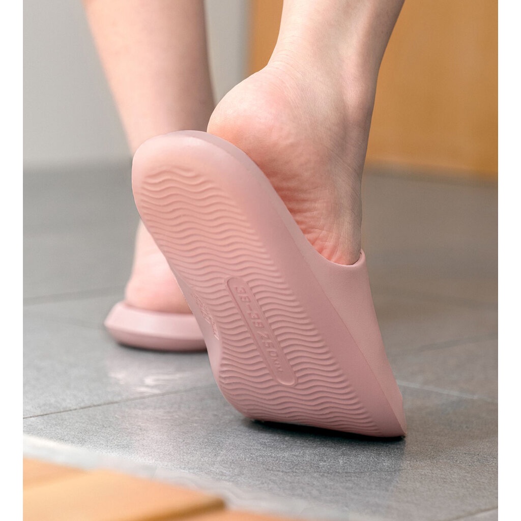 Omocha - Home slipper รองเท้าใส่เดินในบ้าน น้ำหนักเบา ไม่ลื่น