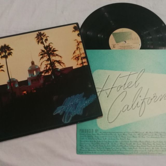 แผ่นเสียง​เก่า​ 1 Eagles อัลบั้ม​ Hotel California