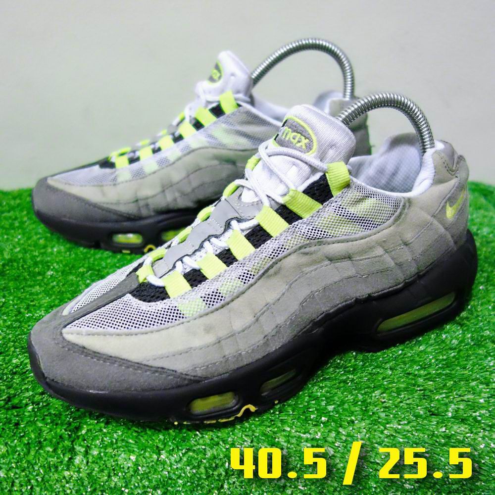 รองเท้ามือสองลดราคา Nike Air Max 95 OG Neon / Size 40.5 ยาว 25.5
