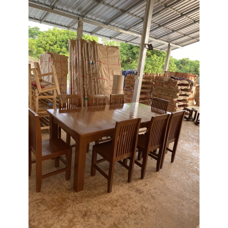 ชุดโต๊ะอาหารไม้สักแท้ ซี่แอ่น 8 ที่นั่ง