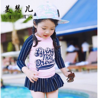 ชุดว่ายน้ำเด็กผู้หญิง ชุดว่ายน้ำเด็ก ทูพีซ เสื้อแขน3ส่วน กระโปรงกางเกงสีน้ำเงิน ระบาย น่ารัก ทรงสปอร์ตเกิร์ล